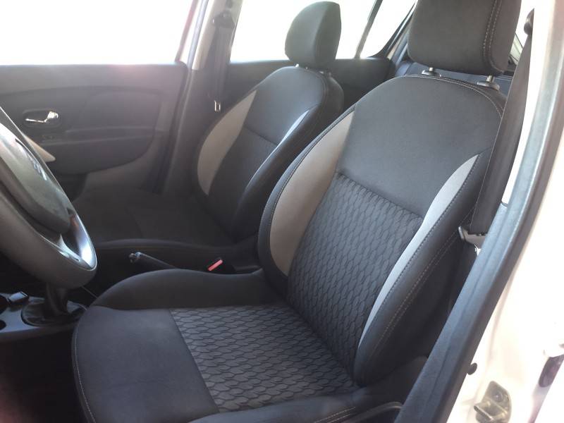 RENAULT - SANDERO - 2019/2020 - Branca - R$ 48.800,00