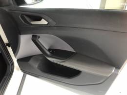 VOLKSWAGEN - T-CROSS - 2021/2022 - Branca - R$ 96.800,00