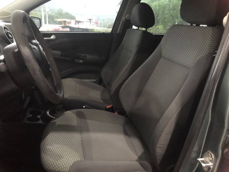 VOLKSWAGEN - GOL - 2010/2010 - Cinza - R$ 28.800,00