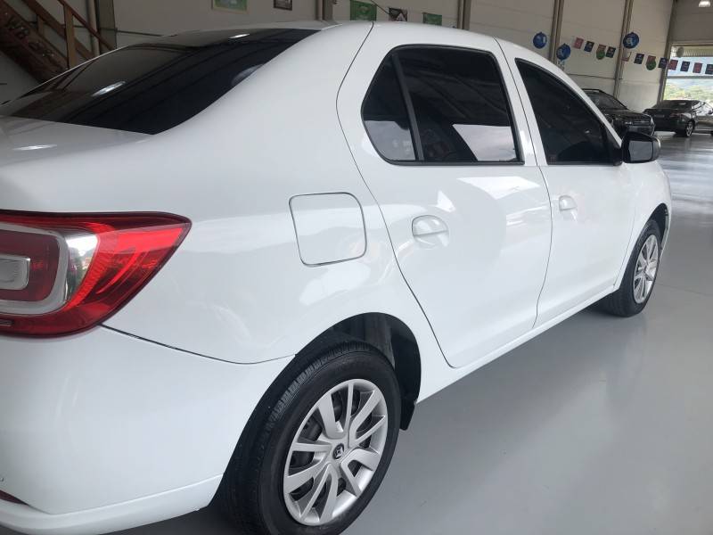 RENAULT - LOGAN - 2020/2021 - Branca - R$ 52.800,00