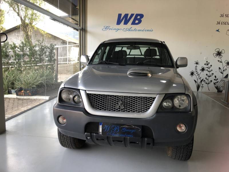 MITSUBISHI - L200 OUTDOOR - 2009/2010 - Prata - R$ 53.800,00