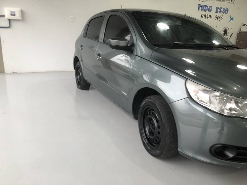 VOLKSWAGEN - GOL - 2010/2010 - Cinza - R$ 28.800,00