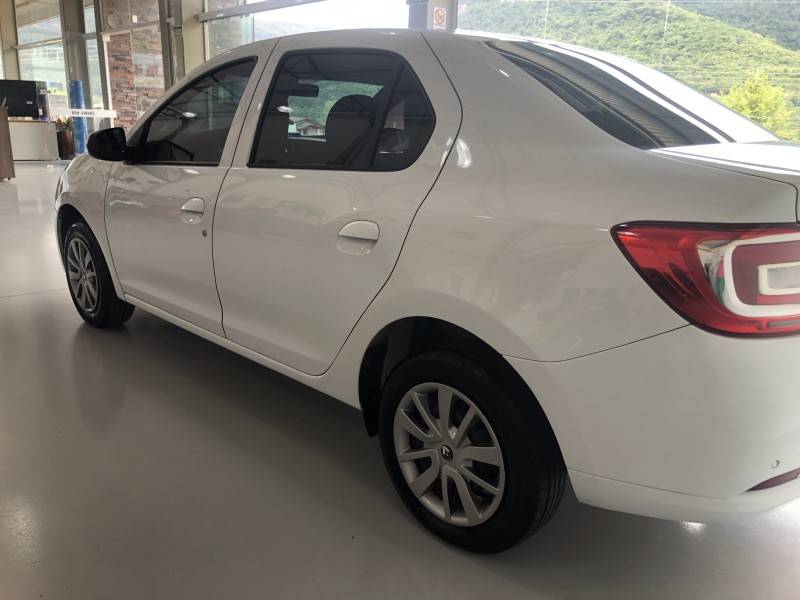 RENAULT - LOGAN - 2020/2021 - Branca - R$ 52.800,00
