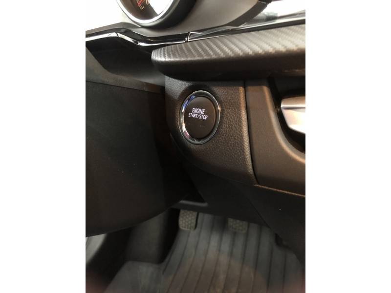 CHEVROLET - ONIX - 2025/2026 - Prata - R$ 92.800,00