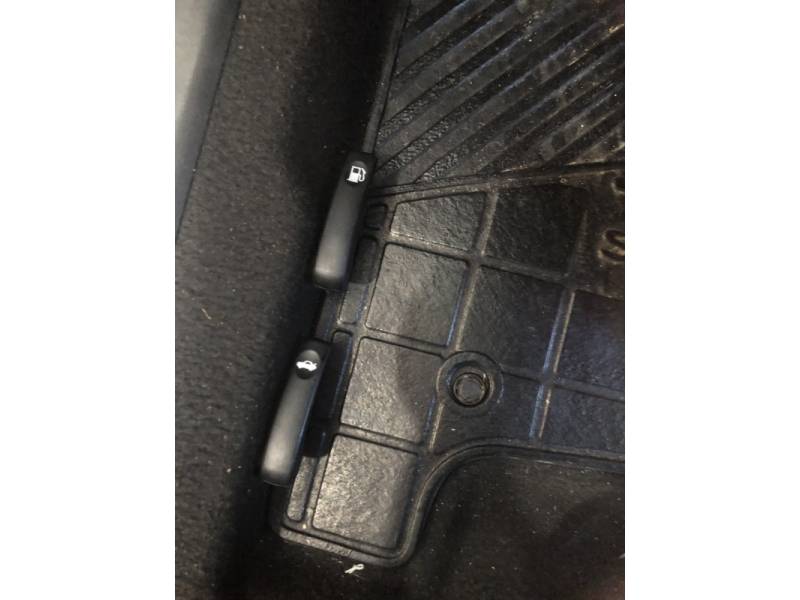 RENAULT - SANDERO - 2019/2020 - Branca - R$ 48.800,00