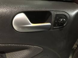 VOLKSWAGEN - GOL - 2010/2010 - Cinza - R$ 28.800,00