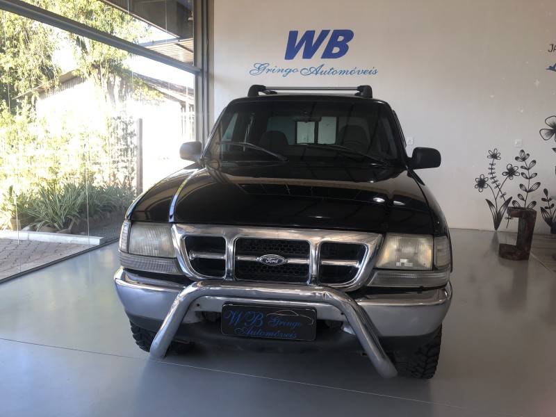 FORD - RANGER - 2002/2002 - Preta - R$ 49.800,00