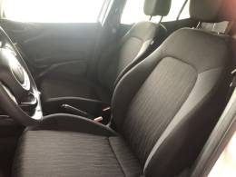 FIAT - ARGO - 2024/2025 - Branca - R$ 98.800,00
