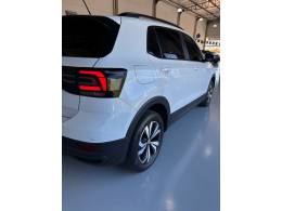VOLKSWAGEN - T-CROSS - 2022/2023 - Branca - R$ 106.800,00