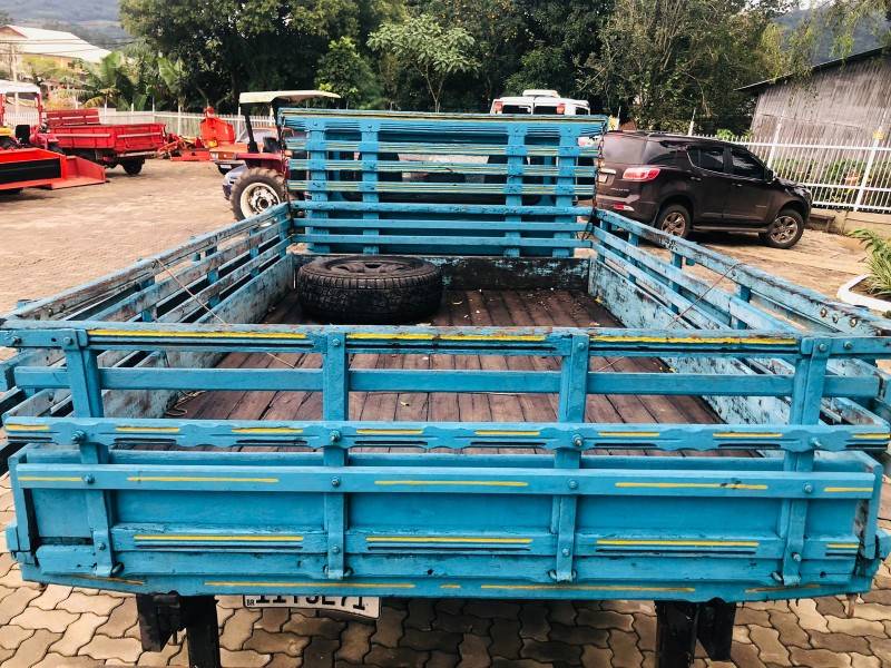 TOYOTA - BANDEIRANTE - 1980/1980 - Azul - R$ 68.800,00