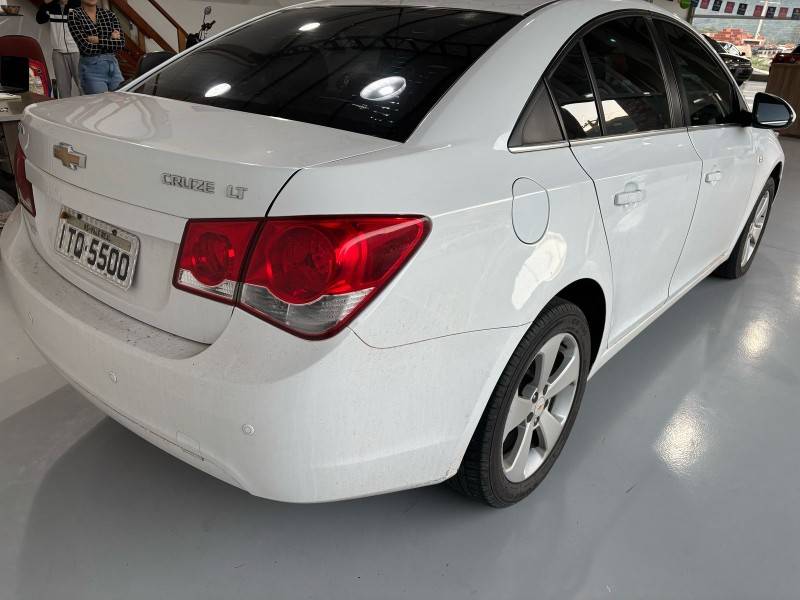 CHEVROLET - CRUZE - 2012/2012 - Branca - R$ 52.800,00
