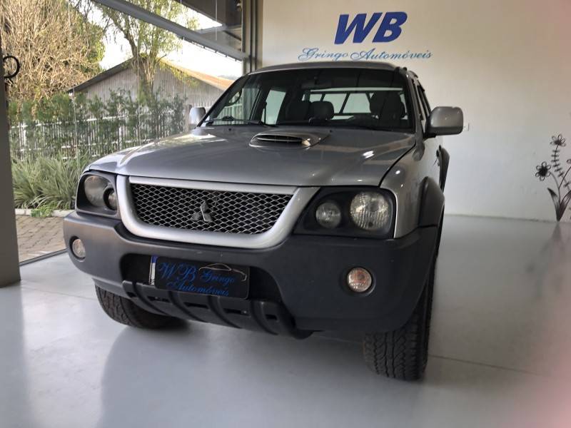MITSUBISHI - L200 OUTDOOR - 2009/2010 - Prata - R$ 53.800,00