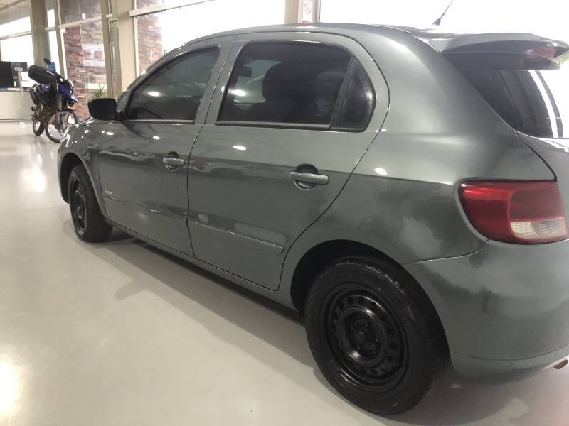 VOLKSWAGEN - GOL - 2010/2010 - Cinza - R$ 28.800,00