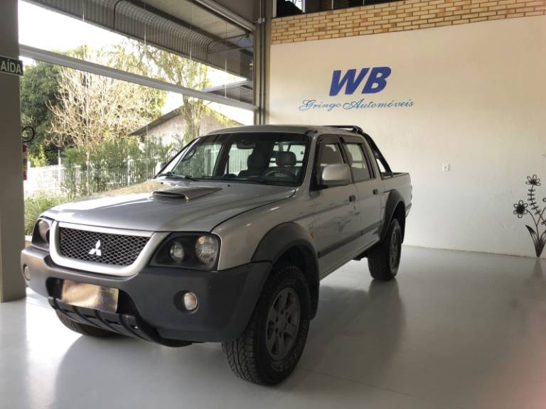 MITSUBISHI - L200 OUTDOOR - 2009/2010 - Prata - R$ 53.800,00