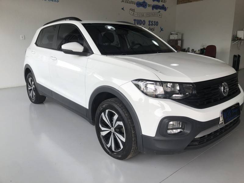 VOLKSWAGEN - T-CROSS - 2021/2022 - Branca - R$ 96.800,00